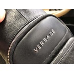 2025年9月4日入荷新作Versace /人気/本革/バッグ 人気 おすすめ 父の日 誕生日/ギフト プレゼント 結婚式男友達の誕生日プレゼント