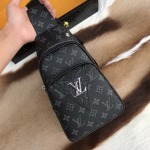 2025年9月5日入荷新作Louis Vuitton/人気/本革/バッグ 人気 おすすめ 父の日 誕生日/ギフト プレゼント 結婚式男友達の誕生日プレゼント