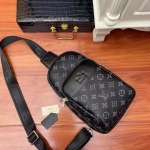 2025年9月5日入荷新作Louis Vuitton/人気/本革/バッグ 人気 おすすめ 父の日 誕生日/ギフト プレゼント 結婚式男友達の誕生日プレゼント