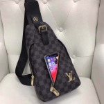 2025年9月5日入荷新作Louis Vuitton/人気/本革/バッグ 人気 おすすめ 父の日 誕生日/ギフト プレゼント 結婚式男友達の誕生日プレゼント