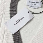 2025年9月11日入荷秋冬新作Thom Browneカーディガン高品質人気商品/誕生日プレゼント/FF工場