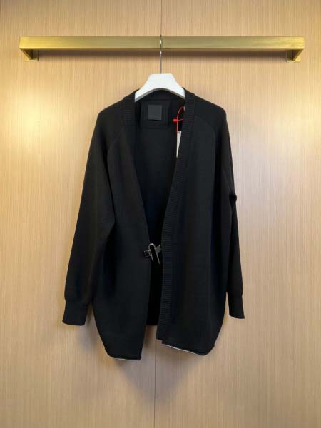 2025年9月15日入荷秋冬新作Givenchy ニットカー...