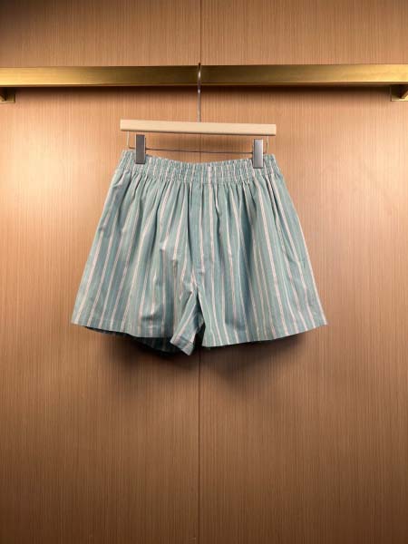 2025年9月15日入荷秋冬新作Balenciaga 半ズボ...