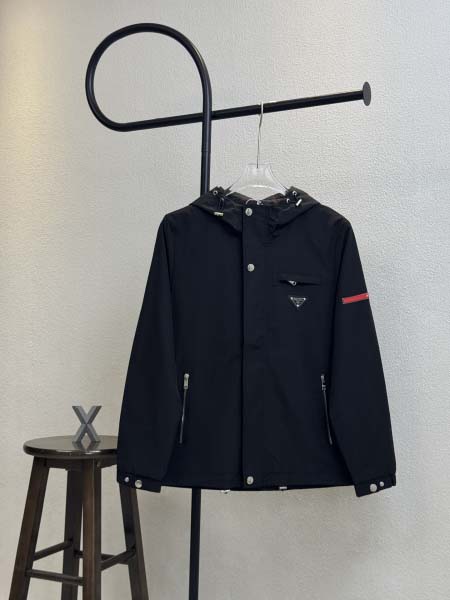 2025年9月15日入荷秋冬新作Pradaジャケット高品質人気商品/誕生日プレゼント/FF工場
