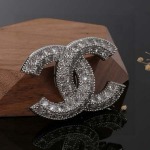 2025年9月25日入荷新品Chanelブローチギフト/誕生日/記念品/アクセサリーxin工場