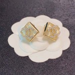 2025年9月25日入荷新品Chanelピアスギフト/誕生日/記念品/アクセサリーxin工場