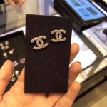 2025年9月25日入荷新品Chanelピアスギフト/誕生日/記念品/アクセサリーxin工場