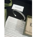 2025年9月25日入荷新品Gucci腕輪/ブレスレットギフト/誕生日/記念品/アクセサリーxin工場