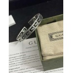 2025年9月25日入荷新品Gucci腕輪/ブレスレットギフト/誕生日/記念品/アクセサリーxin工場