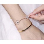 2025年9月25日入荷新品Van Cleef?&?Arpelsブレスレットギフト/誕生日/記念品/アクセサリーxin工場