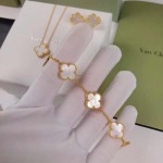 2025年9月25日入荷新品Van Cleef?&?Arpelsネックレスギフト/誕生日/記念品/アクセサリーxin工場