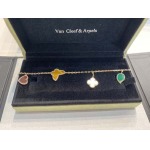 2025年9月25日入荷新品Van Cleef?&?Arpelsブレスレットギフト/誕生日/記念品/アクセサリーxin工場