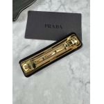 2025年9月25日入荷新品Pradaヘアピンギフト/誕生日/記念品/アクセサリーxin工場