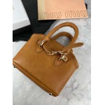 2025年9月25日入荷新品MiuMiuギフト/誕生日/記念品/アクセサリーxin工場