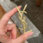 2025年9月25日入荷新品YSLブローチギフト/誕生日/記念品/アクセサリーxin工場