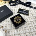 2025年9月25日入荷新品Chanelブローチギフト/誕生日/記念品/アクセサリーxin工場