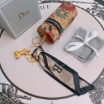 2025年9月25日入荷新品Dior キーホルダー ギフト/誕生日/記念品/アクセサリーxin工場