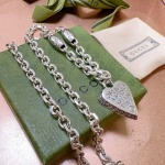 2025年9月26日入荷新品Gucci ネックレスギフト/誕生日/記念品/アクセサリーxin工場