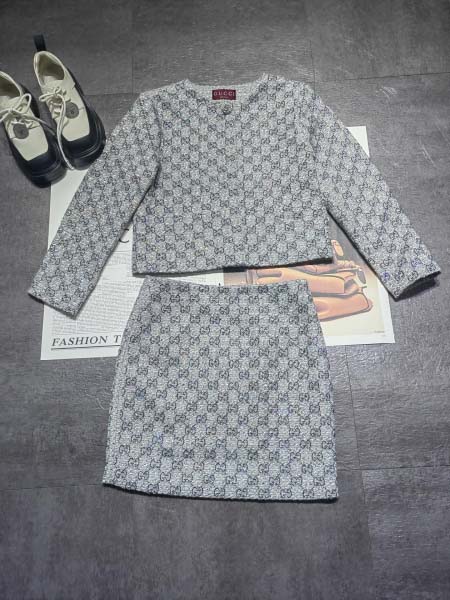 2025年9月29日入荷秋冬新作Gucci セットレディース...