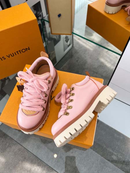 2025年10月22日入荷新作Louis Vuitton女性用35-46靴人気商品★/誕生日プレゼント/高品質/SL工場