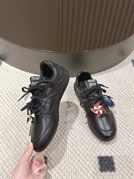 2025年10月22日入荷新作MiuMiu女性用35-41靴人気商品★/誕生日プレゼント/高品質/SL工場