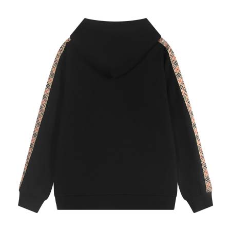 2025年10月24日秋冬入荷新作Burberryパーカー人気商品/BG工場