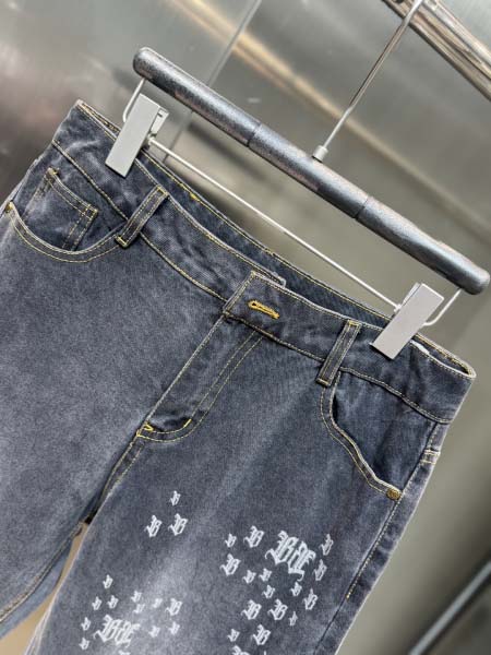 2025年10月26日入荷秋冬新作Balenciagaジーパン高級品/MP工場