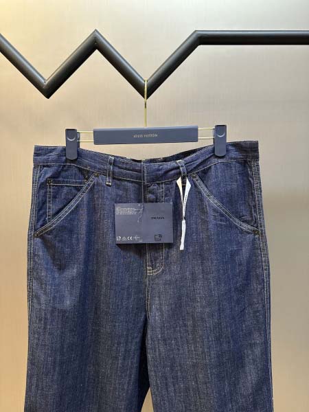 2025年10月28日秋冬新作PRADAジーパン高品質人気商品/LDF工場