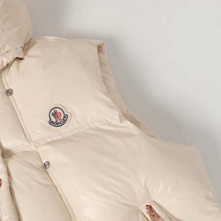 2025年10月30日秋冬新作Moncler女性ダウンベスト高品質人気商品/LDF工場