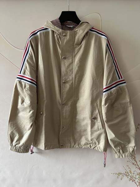 2025年10月30日秋冬新作Thom Browneジャケット高品質人気商品/LDF工場