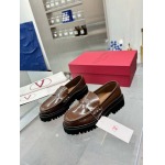 2025年10月22日入荷新作VALENTINO女性用35-42靴人気商品★/誕生日プレゼント/高品質/SL工場