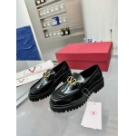 2025年10月22日入荷新作VALENTINO女性用35-42靴人気商品★/誕生日プレゼント/高品質/SL工場