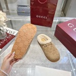 2025年10月22日入荷新作GUCCI女性用35-42靴人気商品★/誕生日プレゼント/高品質/SL工場