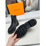 2025年10月22日入荷新作Louis Vuitton女性用35-42靴人気商品★/誕生日プレゼント/高品質/SL工場