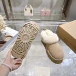 2025年10月22日入荷新作 UGG女性用35-42靴人気商品★/誕生日プレゼント/高品質/SL工場