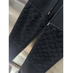 2025年10月26日入荷秋冬新作Louis Vuittonズボン高級品/MP工場
