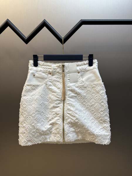 2025年10月28日秋冬新作Louis Vuittonデニ...