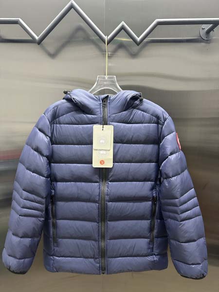 2025年10月28日秋冬新作CANADA GOOSEダウン...