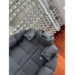 2025年10月30日秋冬新作Pradaダウンジャケット高品質人気商品/LDF工場