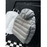 2025年10月30日秋冬新作Monclerダウンジャケット高品質人気商品/LDF工場