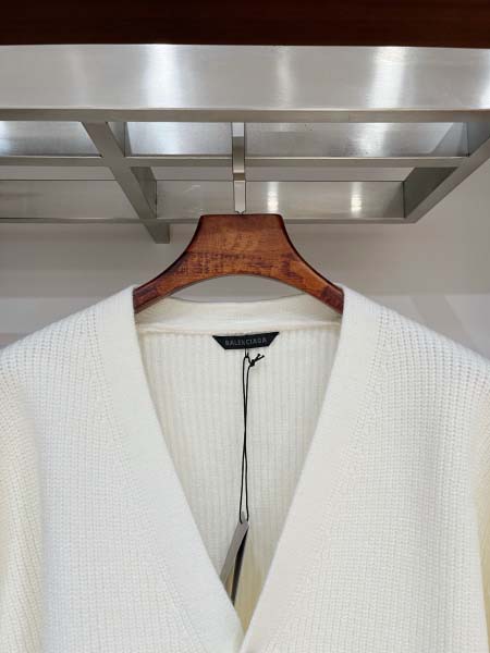 2025年11月7日秋冬新作Balenciaga ニットカーディガン  高品質人気商品/LDF工場