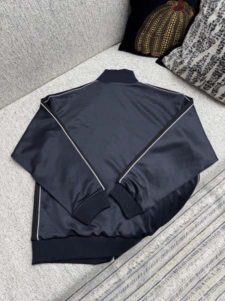 2025年11月13日秋冬新作Loeweジャケット高品質人気商品/LDF工場