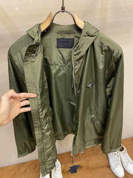 2025年11月17日秋冬新作Pradaジャケット高品質人気商品/QIU工場