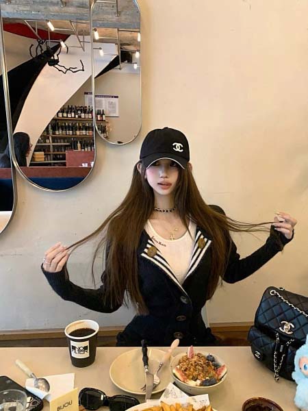 2025年11月18日入荷秋冬新作miumiu ニット ファッション/誕生日プレゼント/贈り物 can工場