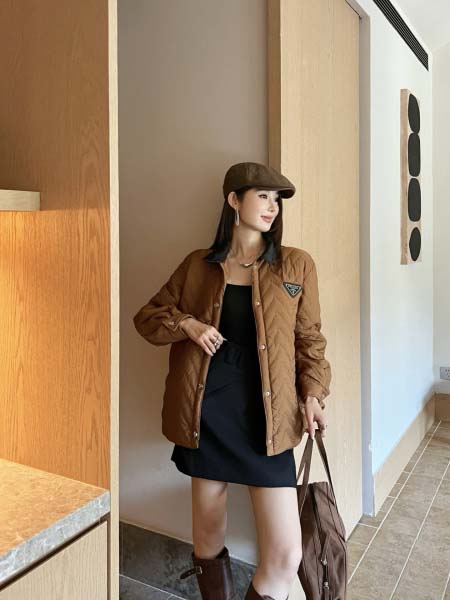 2025年11月18日入荷秋冬新作PRADA ジャケットファッション/誕生日プレゼント/贈り物 can工場