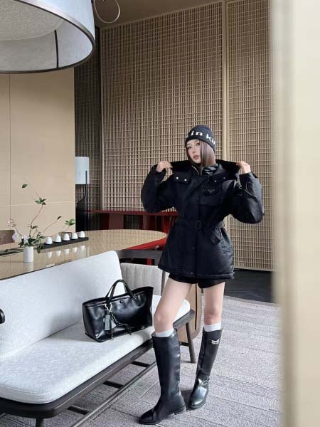 2025年11月18日入荷秋冬新作Prada ジャケット ファッション/誕生日プレゼント/贈り物 can工場