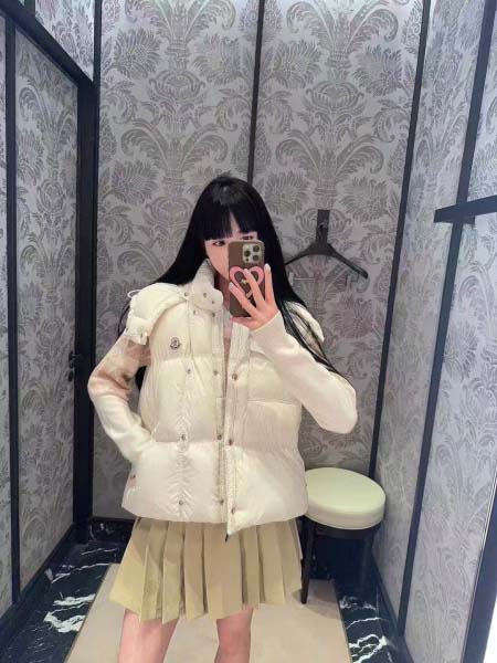 2025年11月22日入荷秋冬新作MONCLERダウンジャケットファッション/誕生日プレゼント/贈り物 can工場