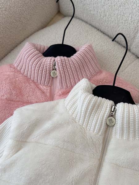 2025年11月22日入荷秋冬新作Monclerダウンジャケットファッション/誕生日プレゼント/贈り物 can工場