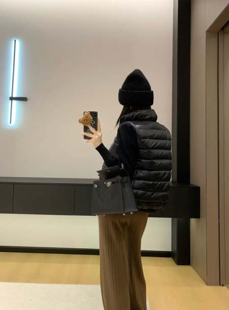 2025年11月22日入荷秋冬新作Monclerダウンジャケットファッション/誕生日プレゼント/贈り物 can工場