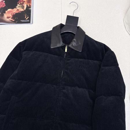 2025年11月23日入荷秋冬新作Miumiuダウンジャケットファッション/誕生日プレゼント/贈り物 can工場